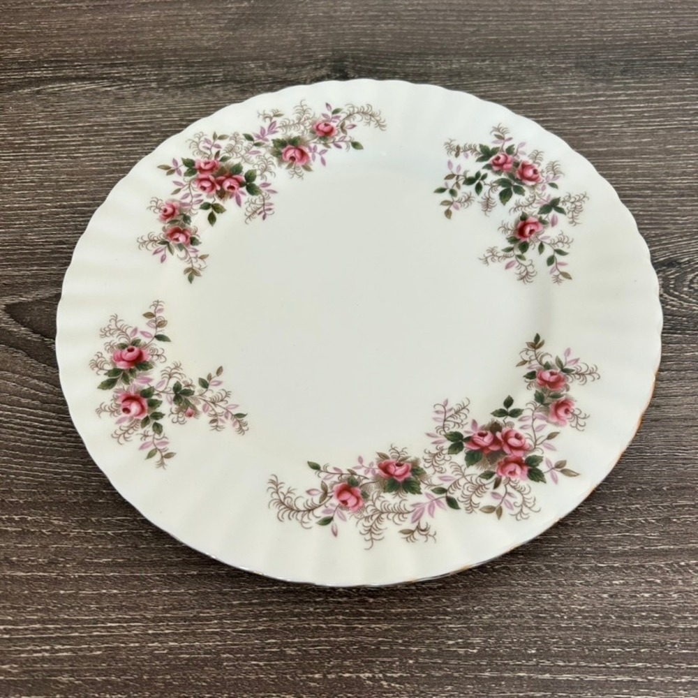 Royal Albert Lavender Rose Bread Butter Plate Bone China England Pink‎ Floral